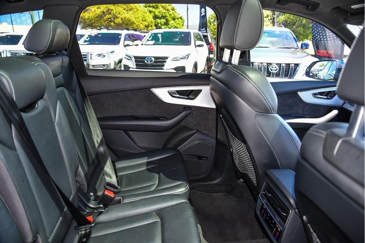 2020 Audi Q7 50 TDI S line 4M