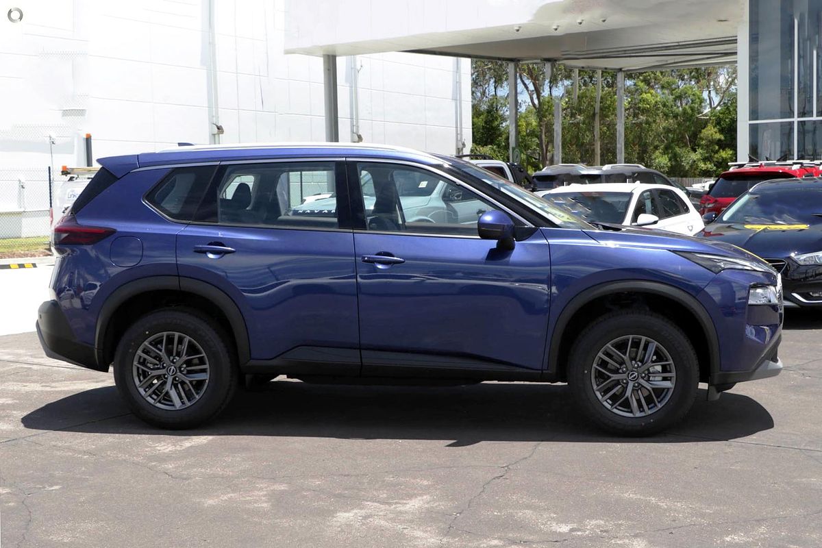 2024 Nissan X-TRAIL ST T33