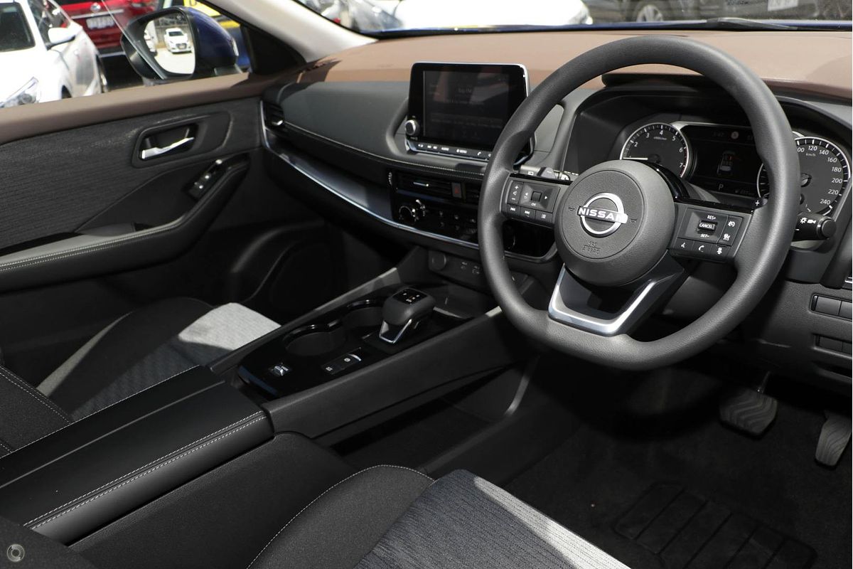 2024 Nissan X-TRAIL ST T33