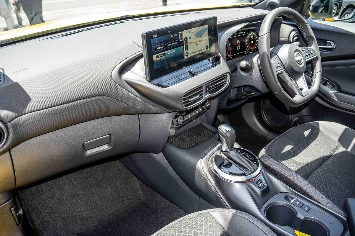 2024 Nissan JUKE ST-L F16