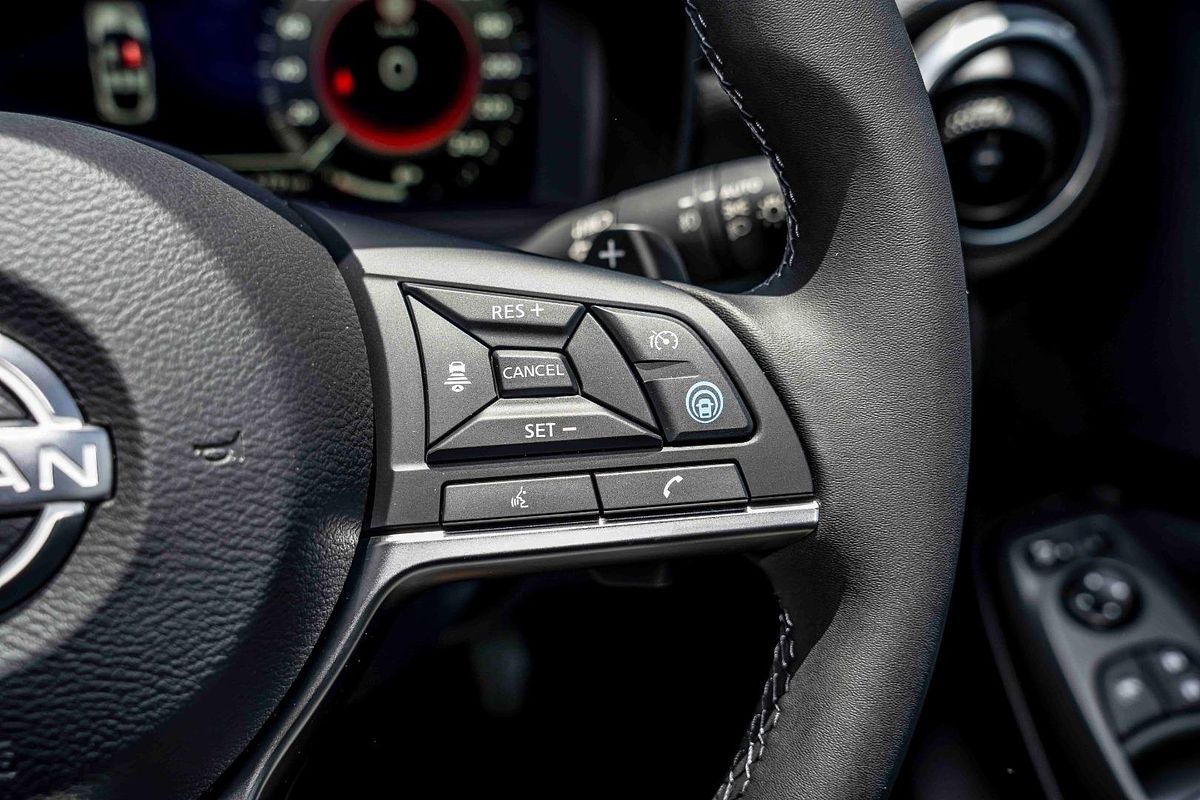 2024 Nissan JUKE ST-L F16