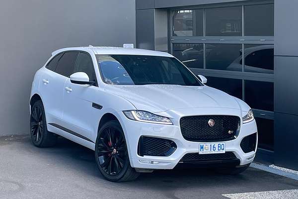 2016 Jaguar F-PACE 30d S X761