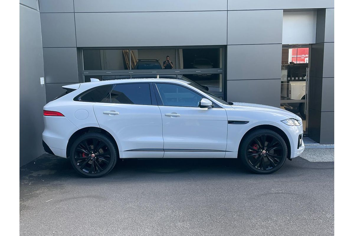 2016 Jaguar F-PACE 30d S X761