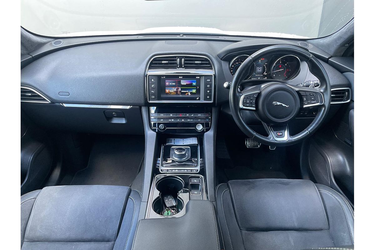 2016 Jaguar F-PACE 30d S X761