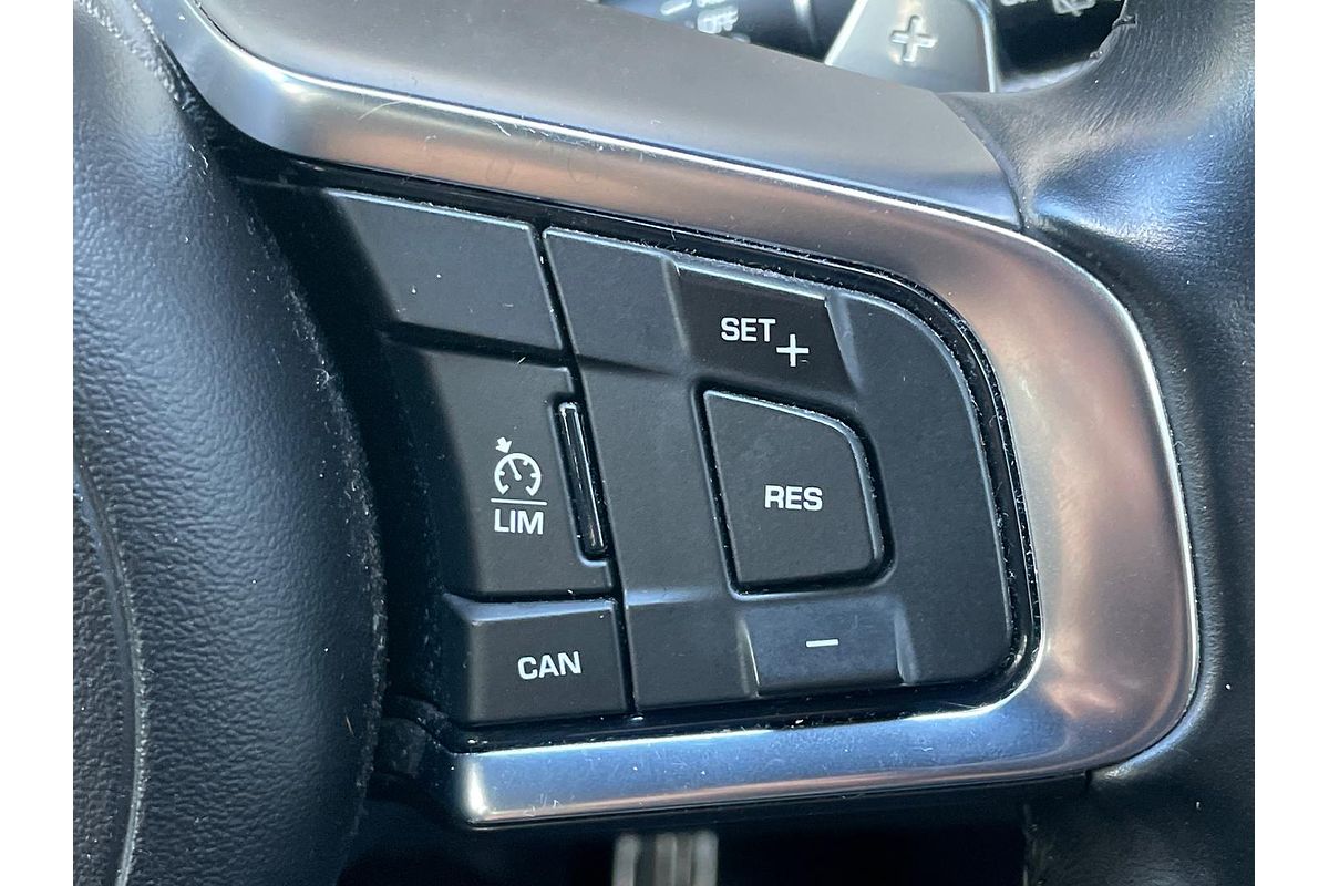 2016 Jaguar F-PACE 30d S X761