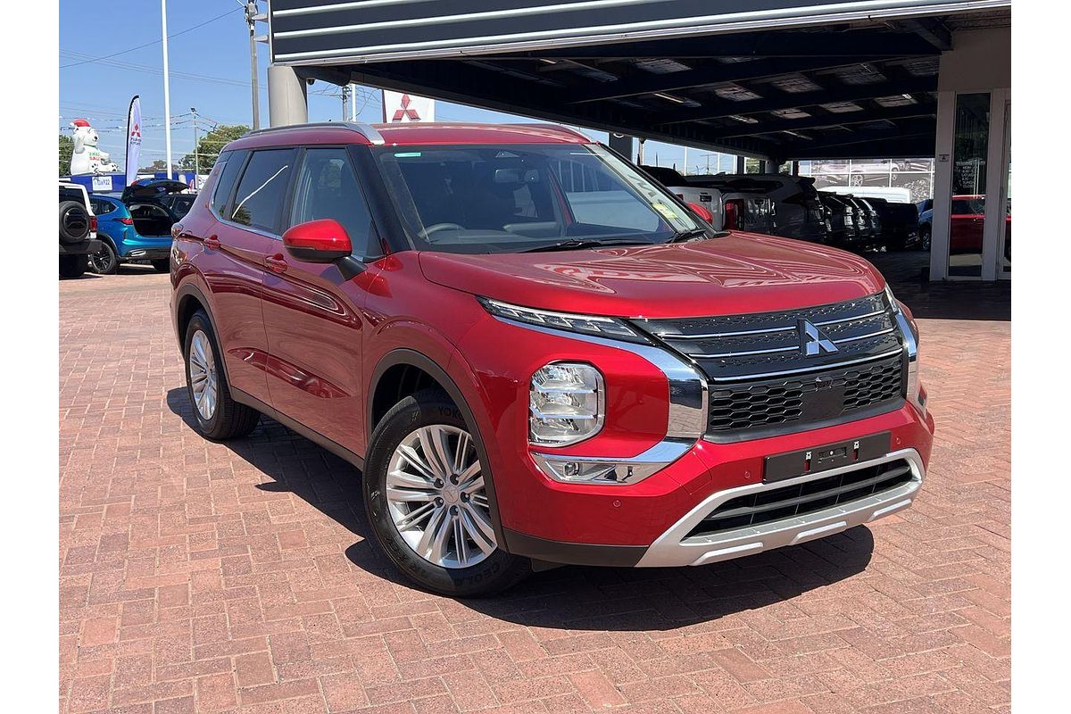 2024 Mitsubishi Outlander LS ZM