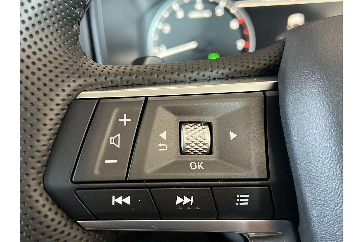 2024 Mitsubishi Outlander LS ZM