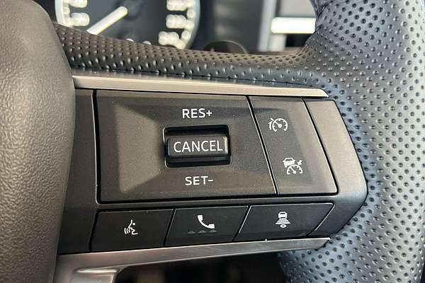2024 Mitsubishi Outlander LS ZM