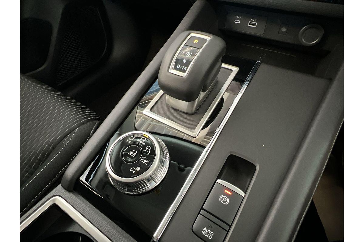 2024 Mitsubishi Outlander LS ZM