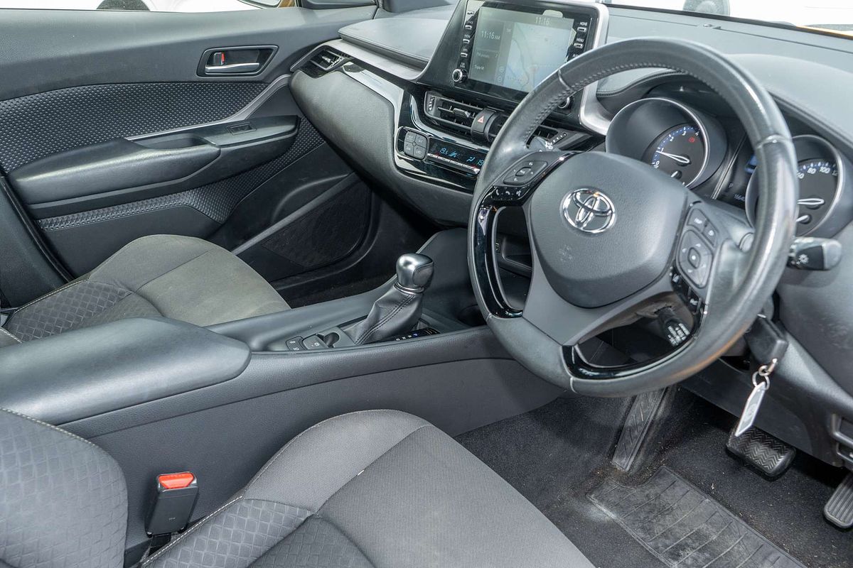 2019 Toyota C-HR NGX10R