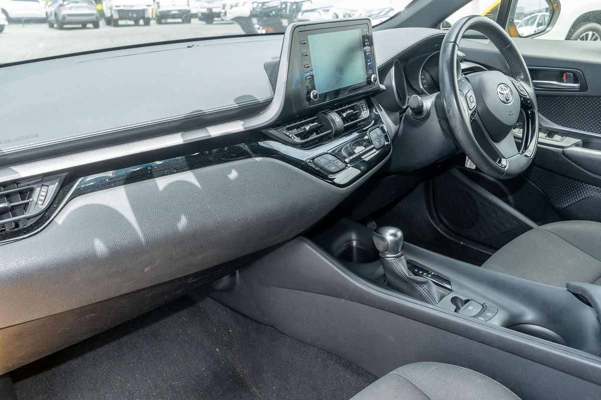 2019 Toyota C-HR NGX10R
