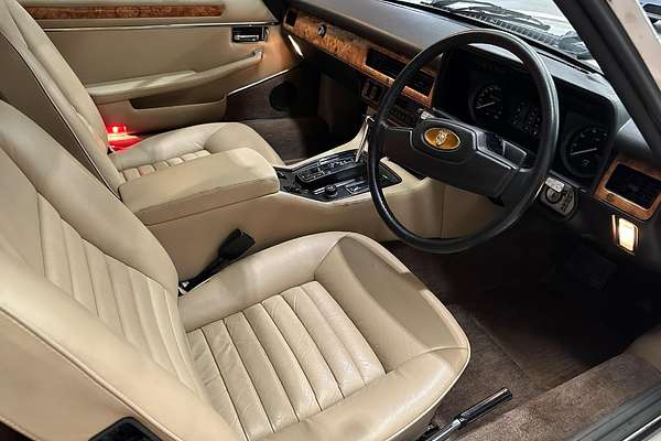 1985 Jaguar XJ-SC