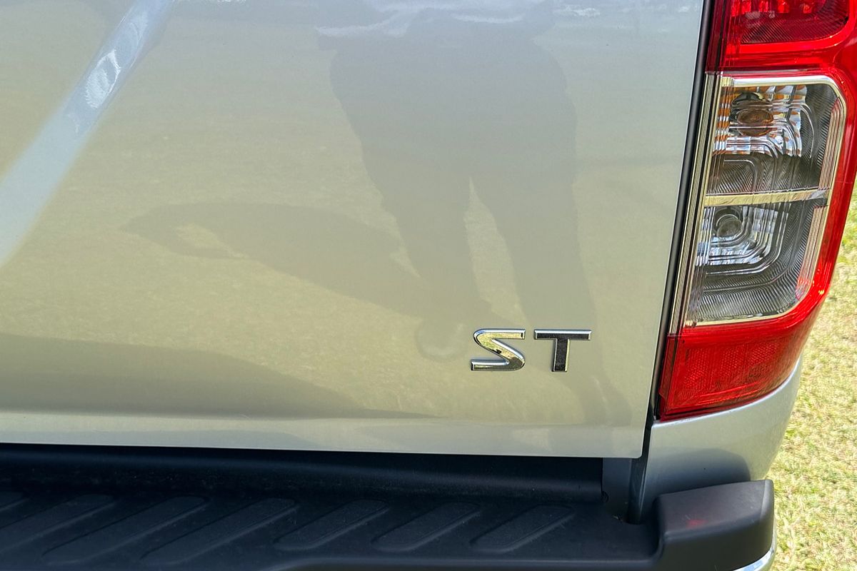 2017 Nissan Navara ST D23 Series 2 4X4