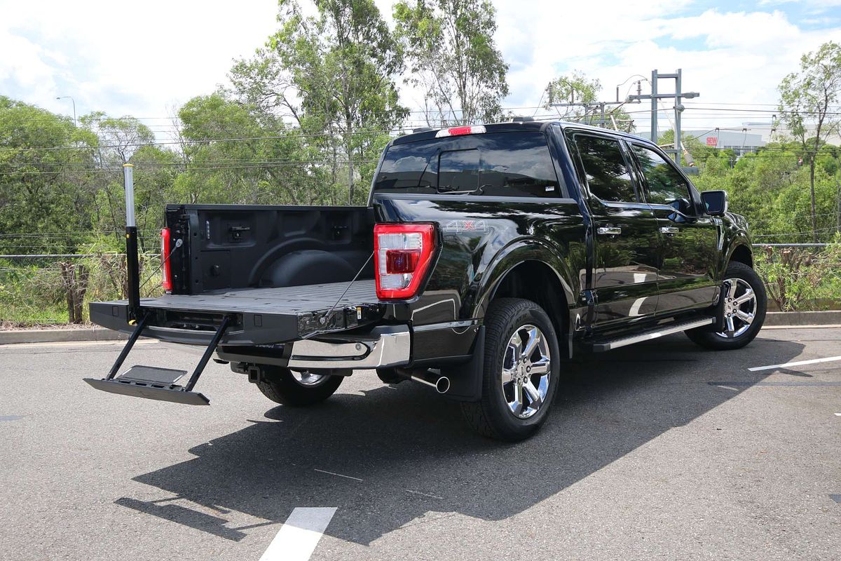 2023 Ford F-150 Lariat 4X4 SWB