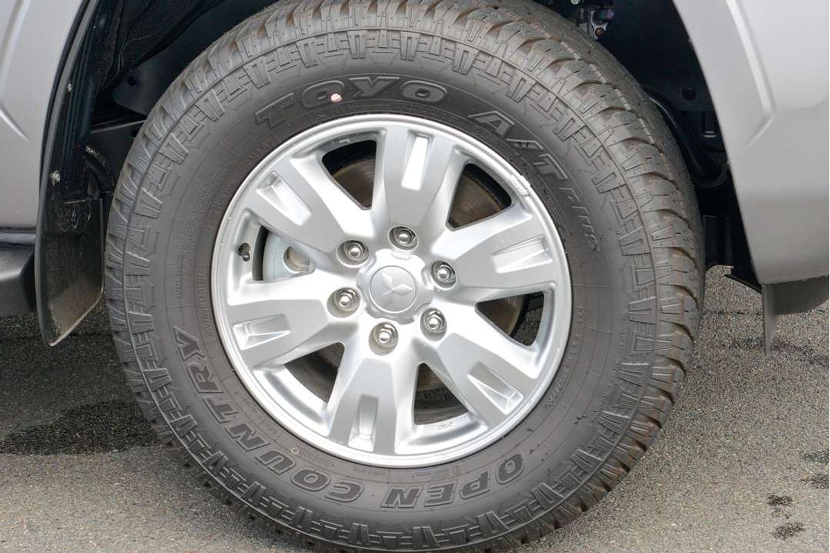 2024 Mitsubishi Triton GLX+ MV 4X4
