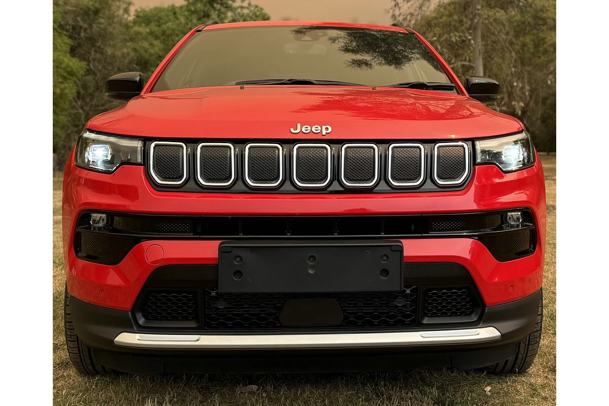2023 Jeep Compass Limited M6