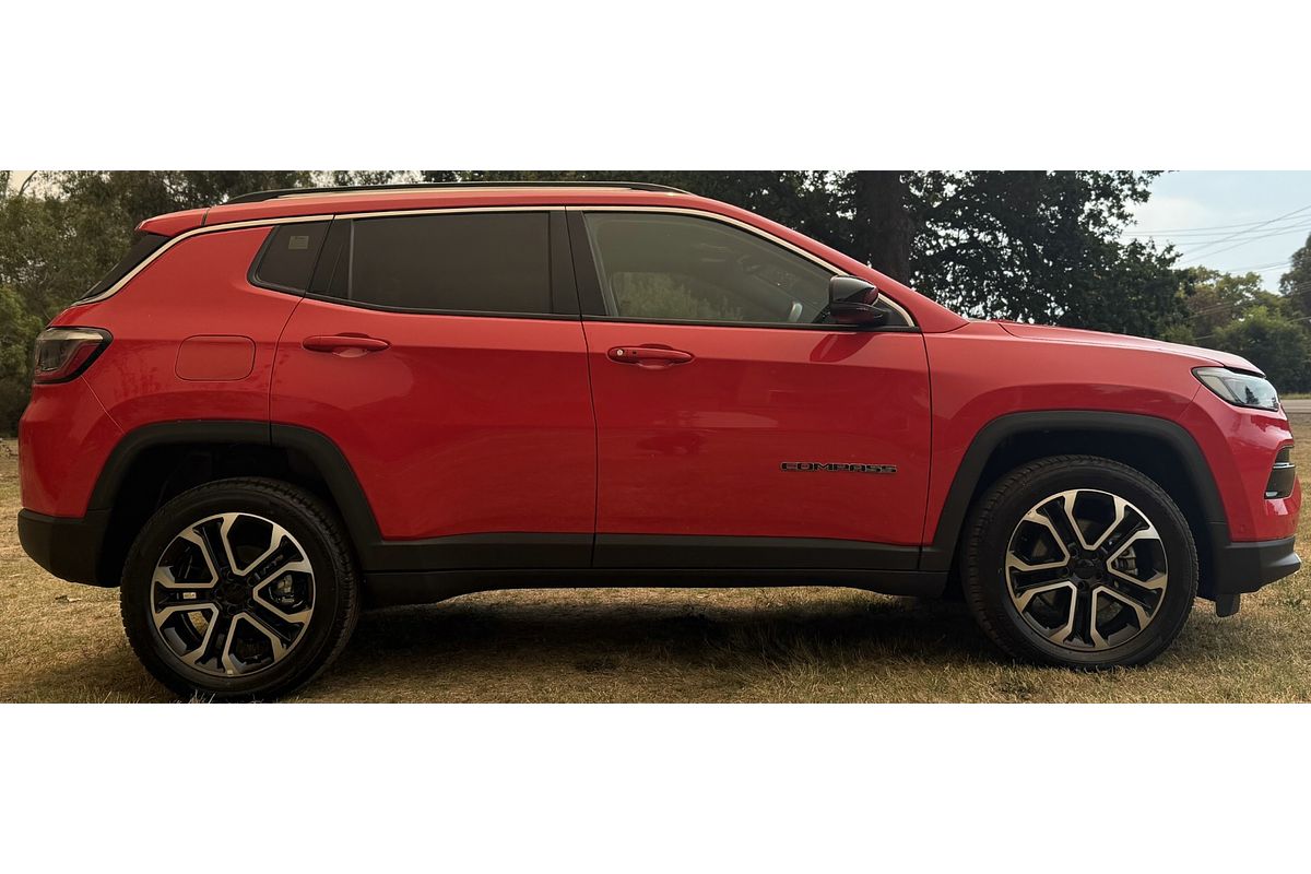 2023 Jeep Compass Limited M6