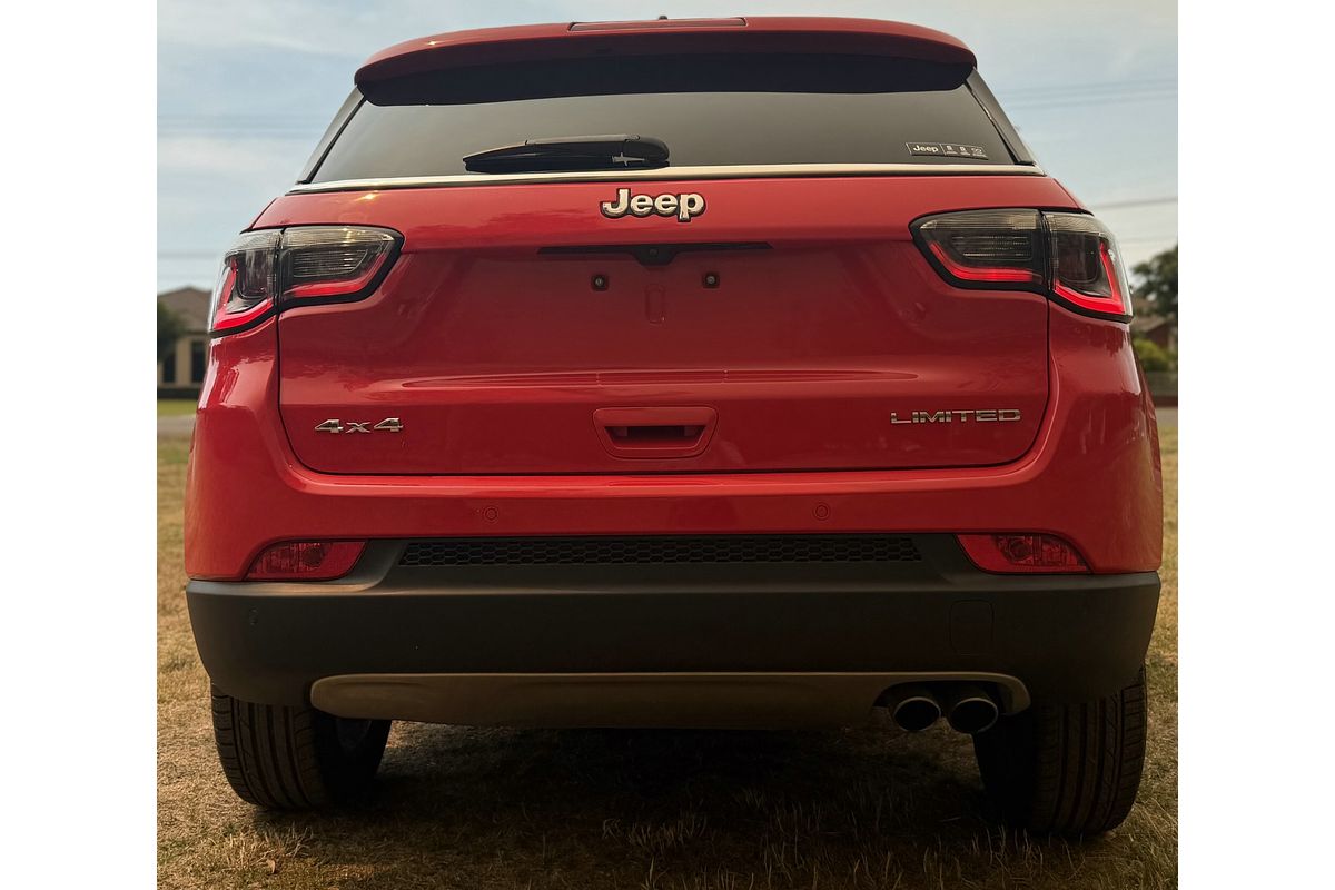 2023 Jeep Compass Limited M6