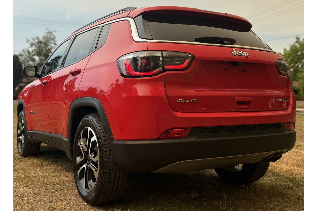 2023 Jeep Compass Limited M6