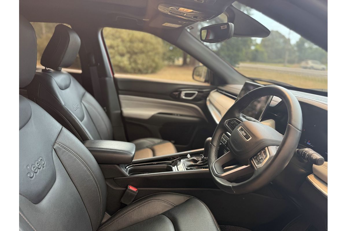 2023 Jeep Compass Limited M6