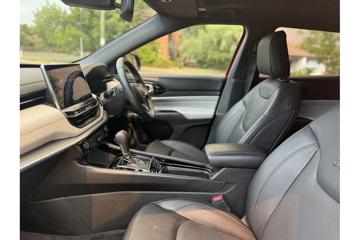 2023 Jeep Compass Limited M6