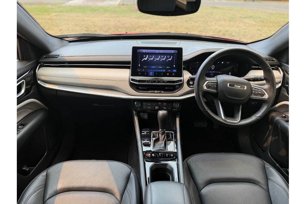 2023 Jeep Compass Limited M6