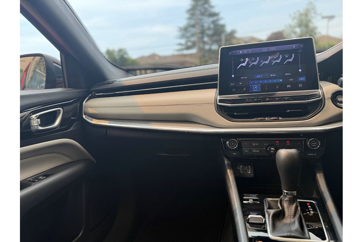 2023 Jeep Compass Limited M6
