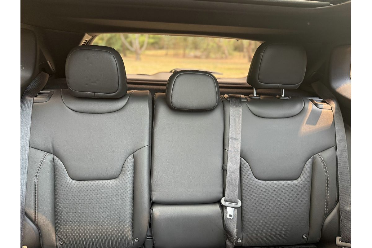 2023 Jeep Compass Limited M6
