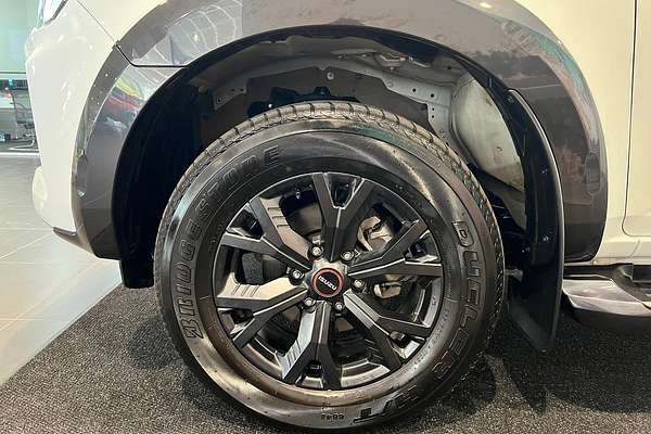 2023 Isuzu D-MAX X-TERRAIN 4X4