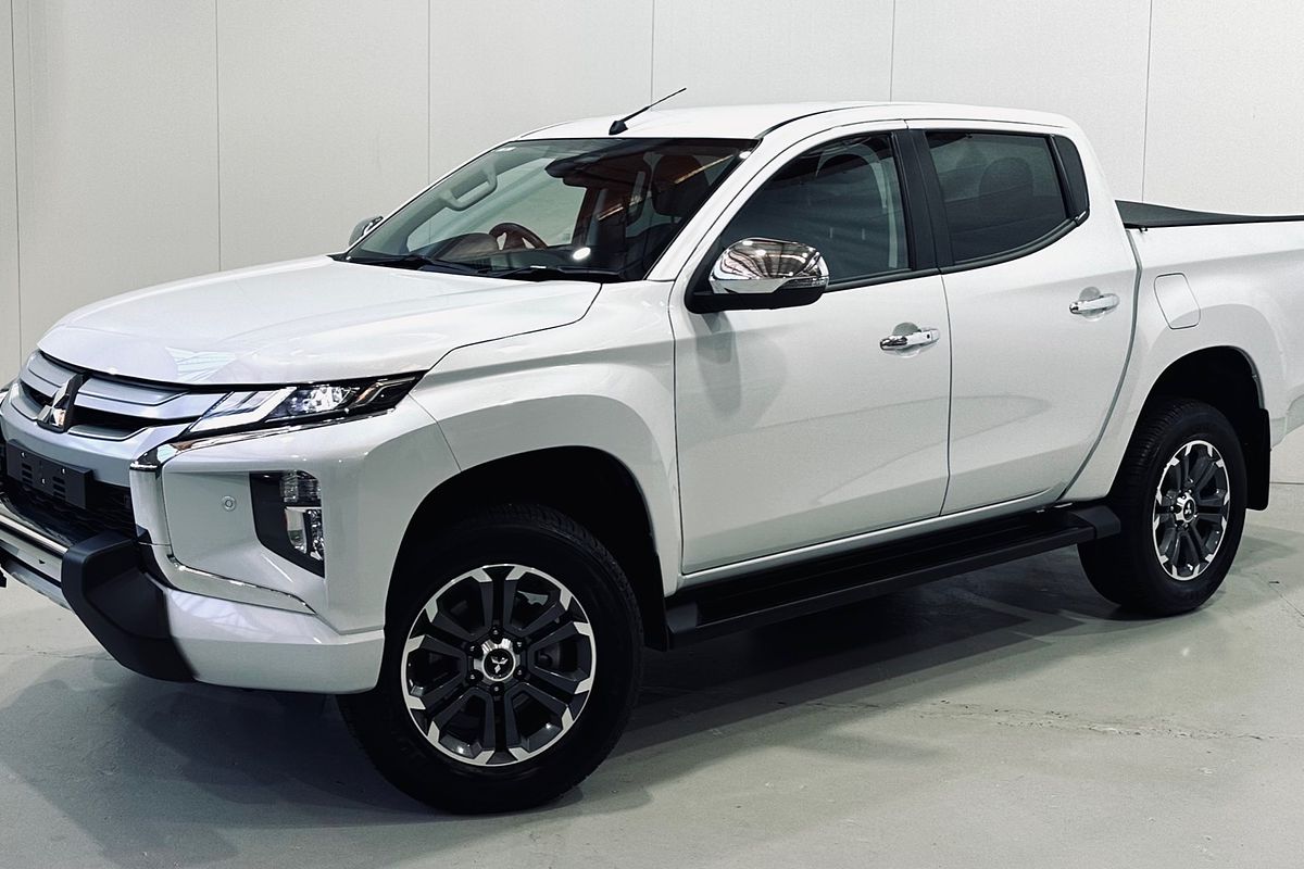 2023 Mitsubishi Triton GLS MR 4X4