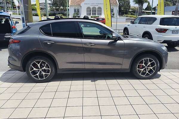 2017 Alfa Romeo Stelvio First Edition