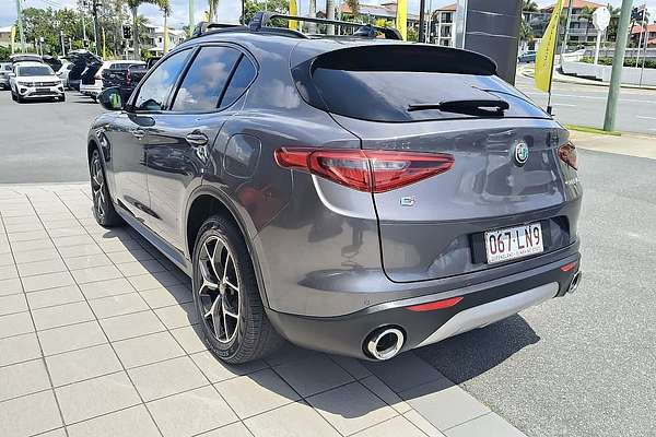 2017 Alfa Romeo Stelvio First Edition