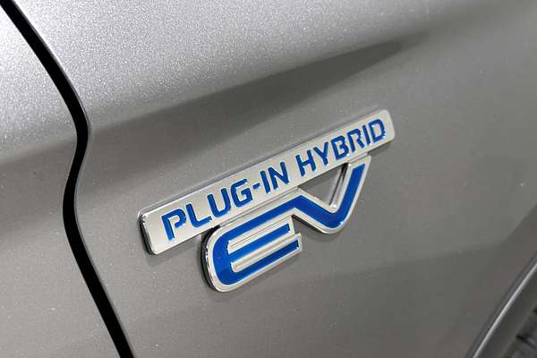 2014 Mitsubishi Outlander PHEV ZJ