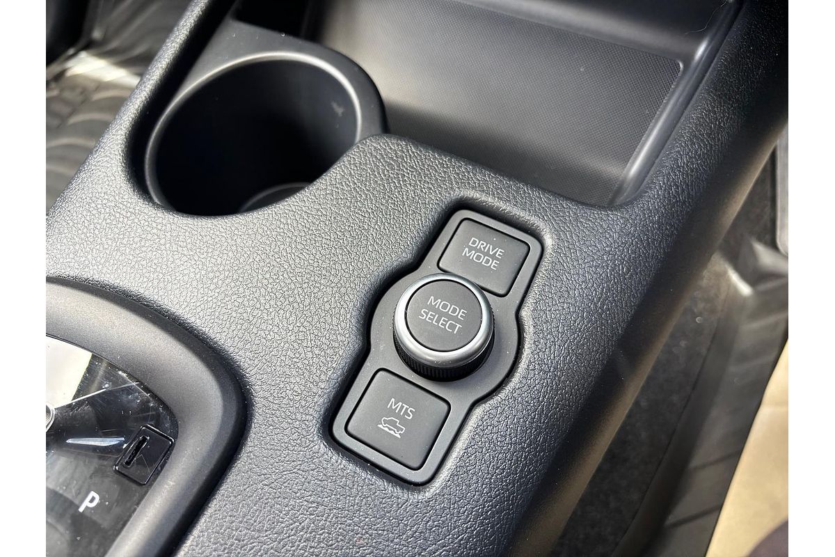 2024 Toyota Hilux SR 48V GUN126R 4X4