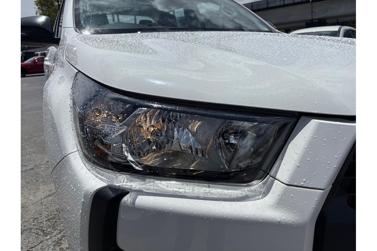 2024 Toyota Hilux SR 48V GUN126R 4X4