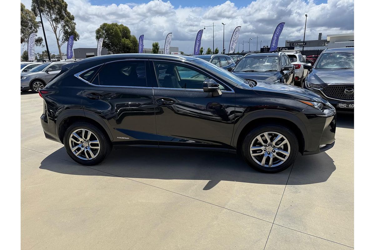 2017 Lexus NX NX300h Luxury AYZ10R