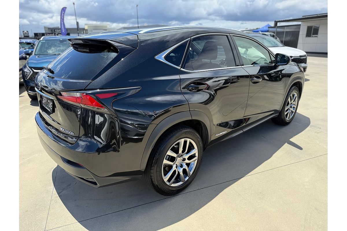 2017 Lexus NX NX300h Luxury AYZ10R