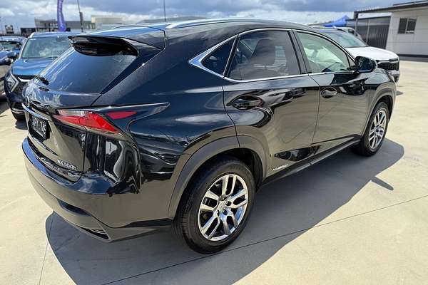 2017 Lexus NX NX300h Luxury AYZ10R