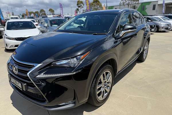 2017 Lexus NX NX300h Luxury AYZ10R