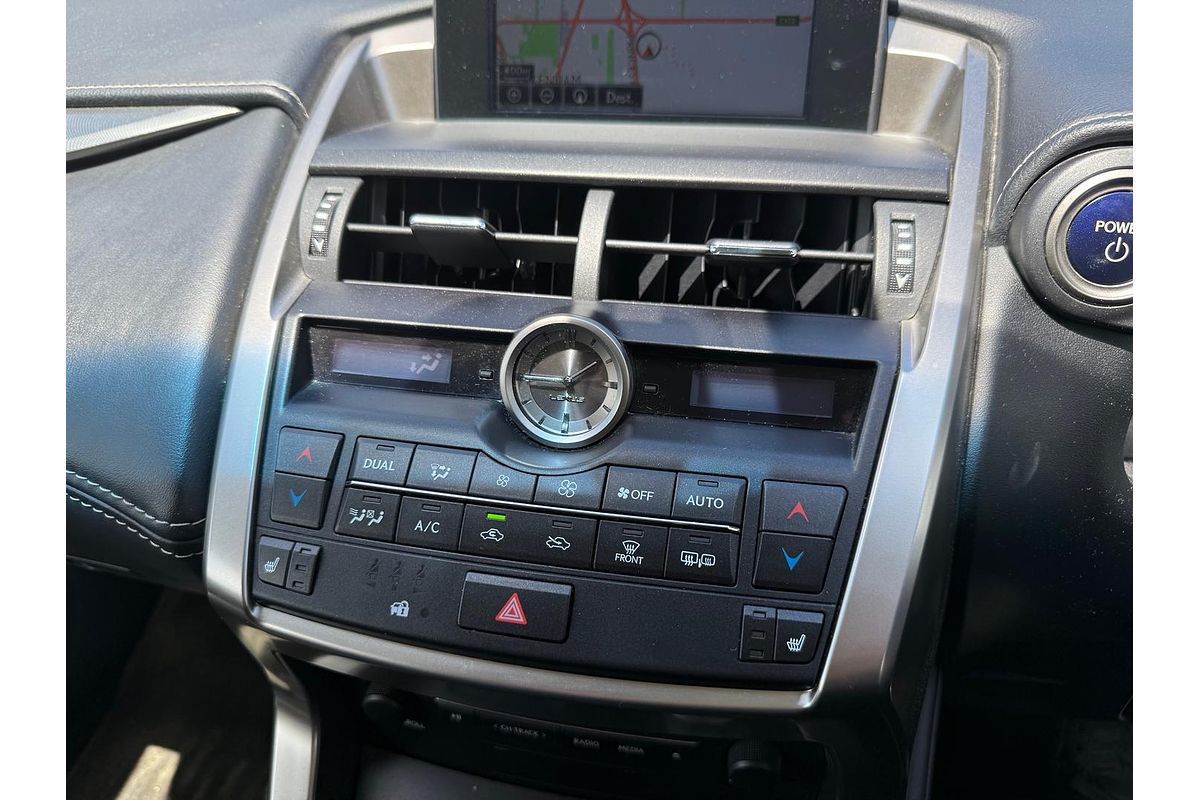 2017 Lexus NX NX300h Luxury AYZ10R