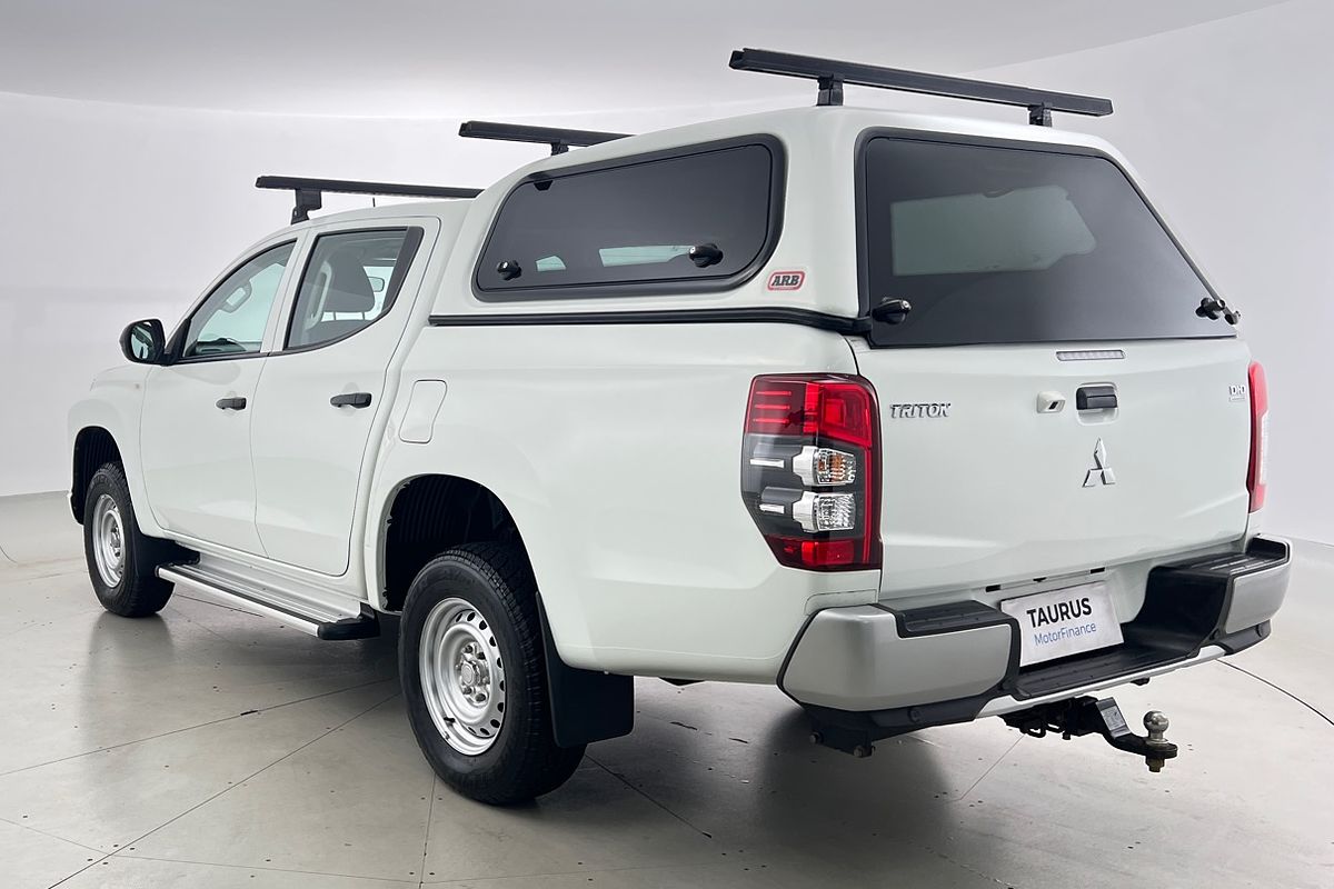 2019 Mitsubishi Triton GLX MR 4X4