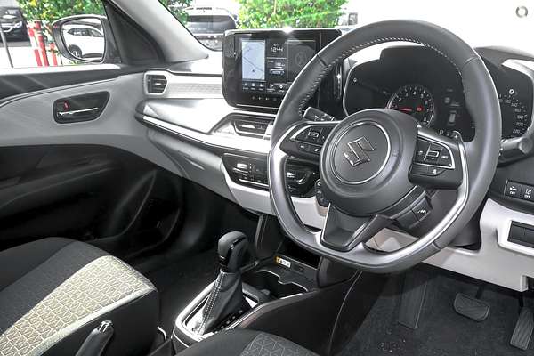 2024 Suzuki Swift Hybrid GLX UZ