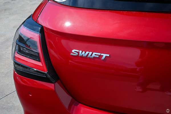 2024 Suzuki Swift Hybrid GLX UZ