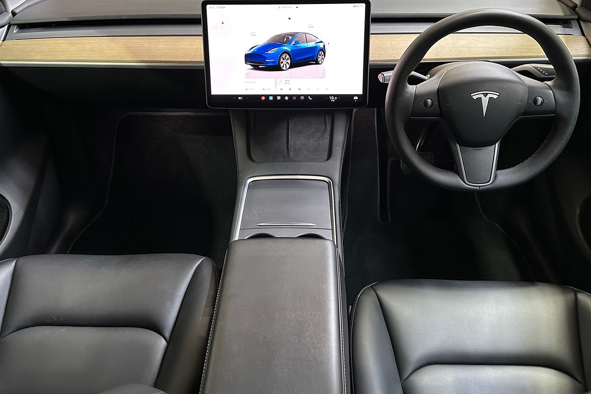 2022 Tesla Model Y Rear-Wheel Drive