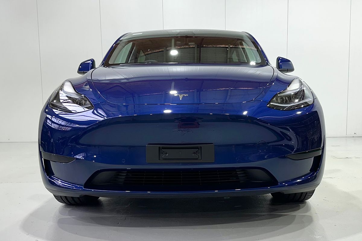 2022 Tesla Model Y Rear-Wheel Drive
