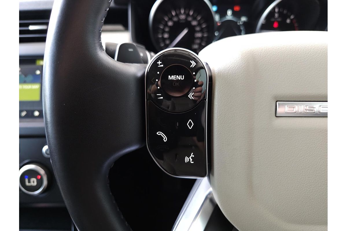 2019 Land Rover Discovery SD4 SE Series 5