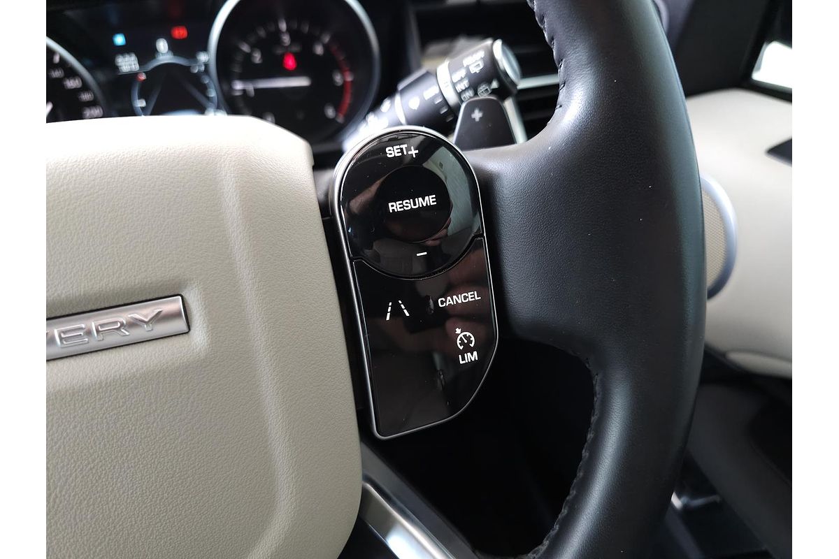 2019 Land Rover Discovery SD4 SE Series 5