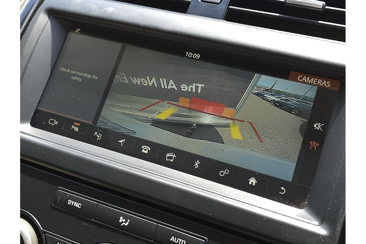 2019 Land Rover Discovery SD4 SE Series 5