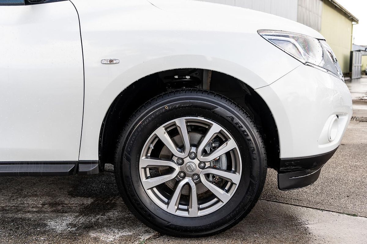 2016 Nissan Pathfinder ST R52