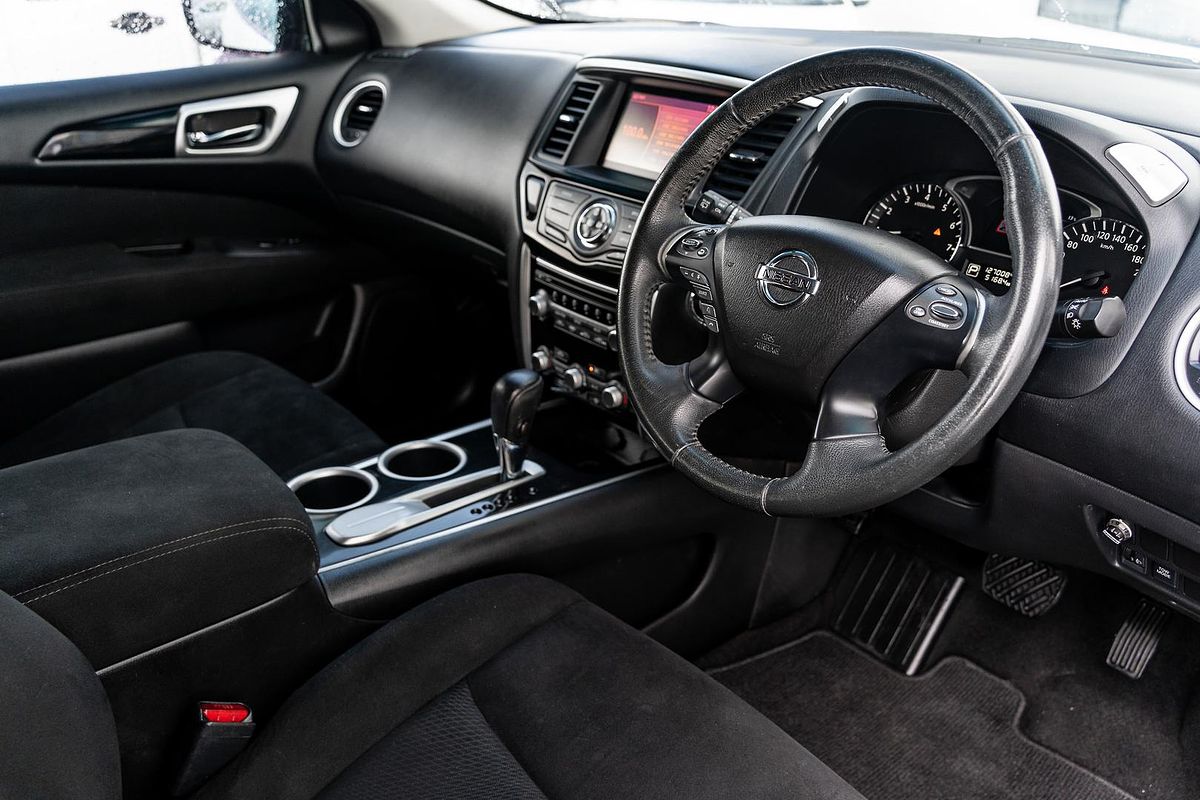 2016 Nissan Pathfinder ST R52